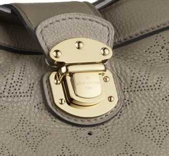 Cheap Louis Vuitton Mahina Leather Cirrus PM M93084 Outlet